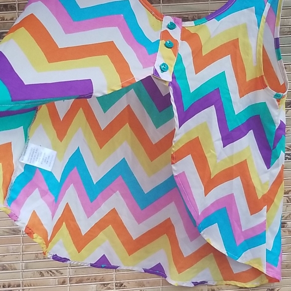 Top - Picture 3 of 9